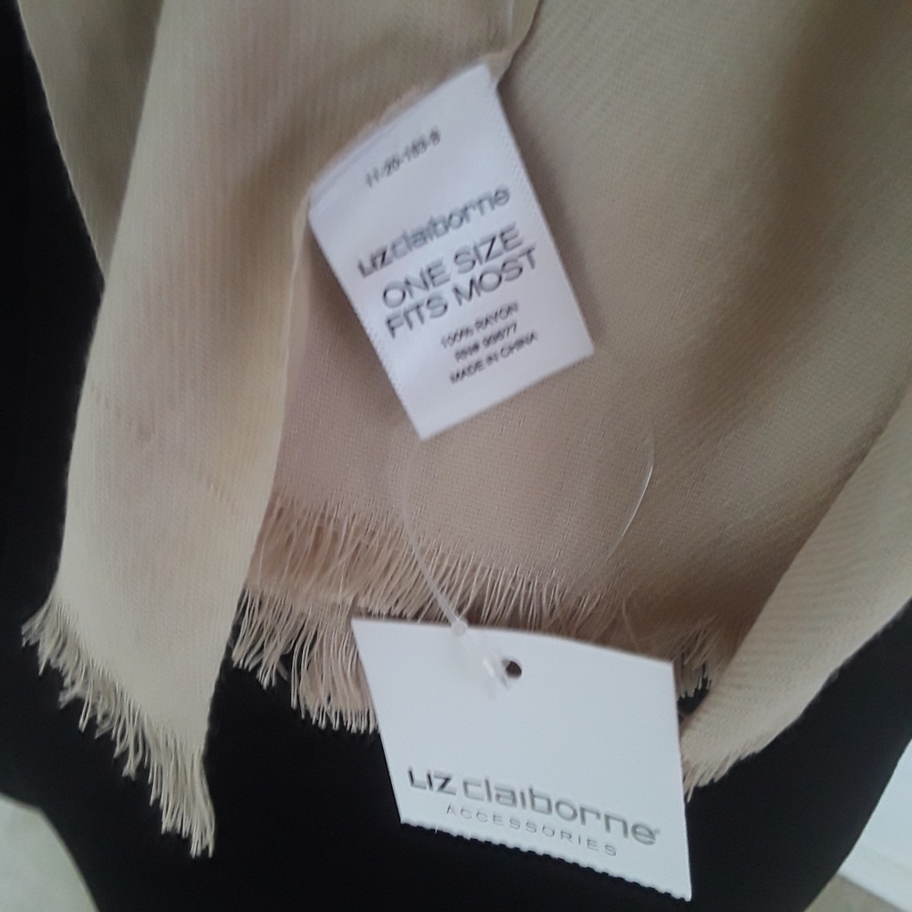 NWT Liz Claiborne Scarves/Wrap - Picture 7 of 8